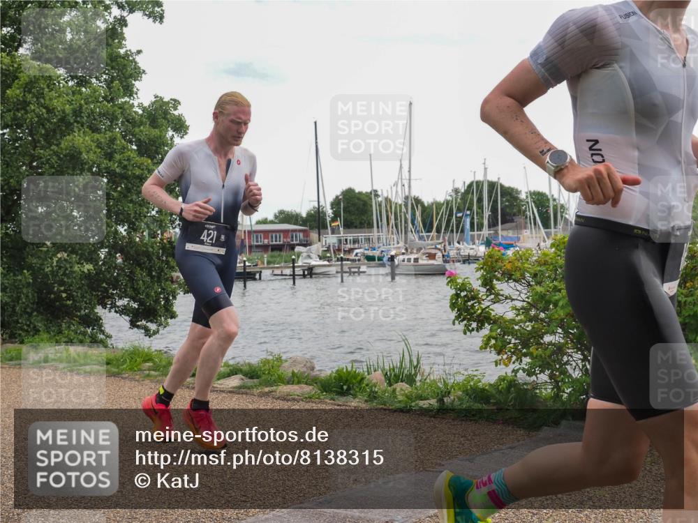22.06.2025 - Viking Triathlon KatJ http://msf.ph/oto/8138315 22.06.2025 15:03:00 Laufen 182, 421 meine-sportfotos.de