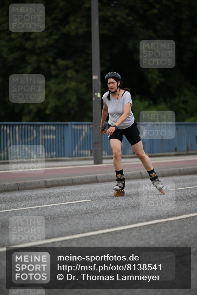 29.06.2025 - hella hamburg halbmarathon Dr. Thomas Lammeyer http://msf.ph/oto/8138541 29.06.2025 09:02:18 Kennedybrücke  meine-sportfotos.de