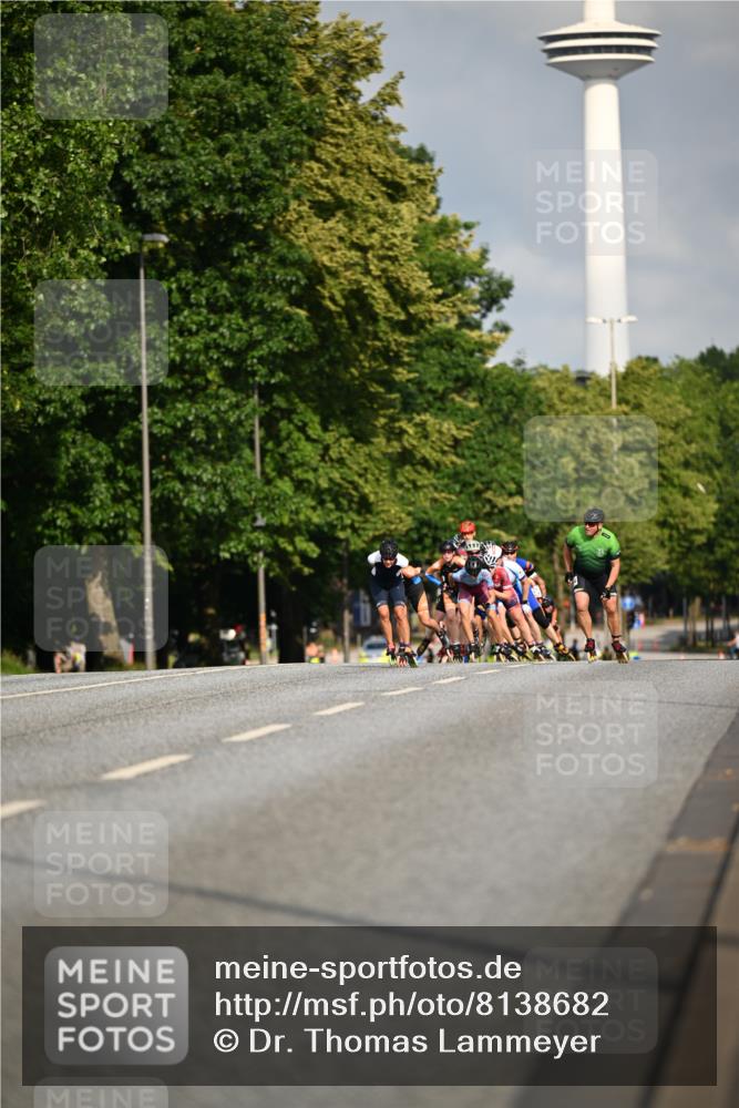 29.06.2025 - hella hamburg halbmarathon Dr. Thomas Lammeyer http://msf.ph/oto/8138682 29.06.2025 08:52:53 Kennedybrücke  meine-sportfotos.de