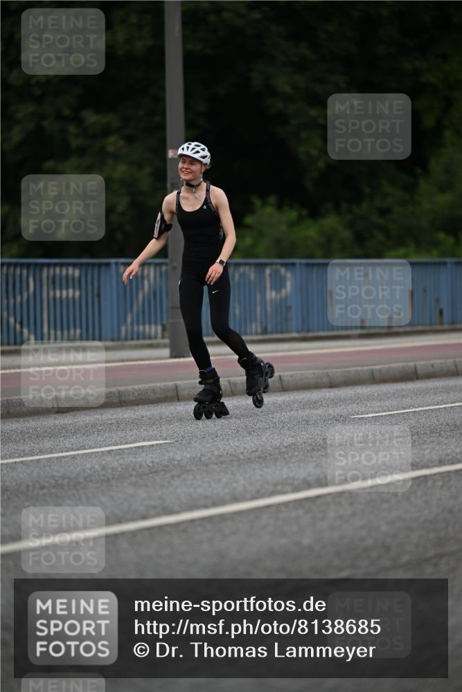29.06.2025 - hella hamburg halbmarathon Dr. Thomas Lammeyer http://msf.ph/oto/8138685 29.06.2025 09:02:30 Kennedybrücke  meine-sportfotos.de