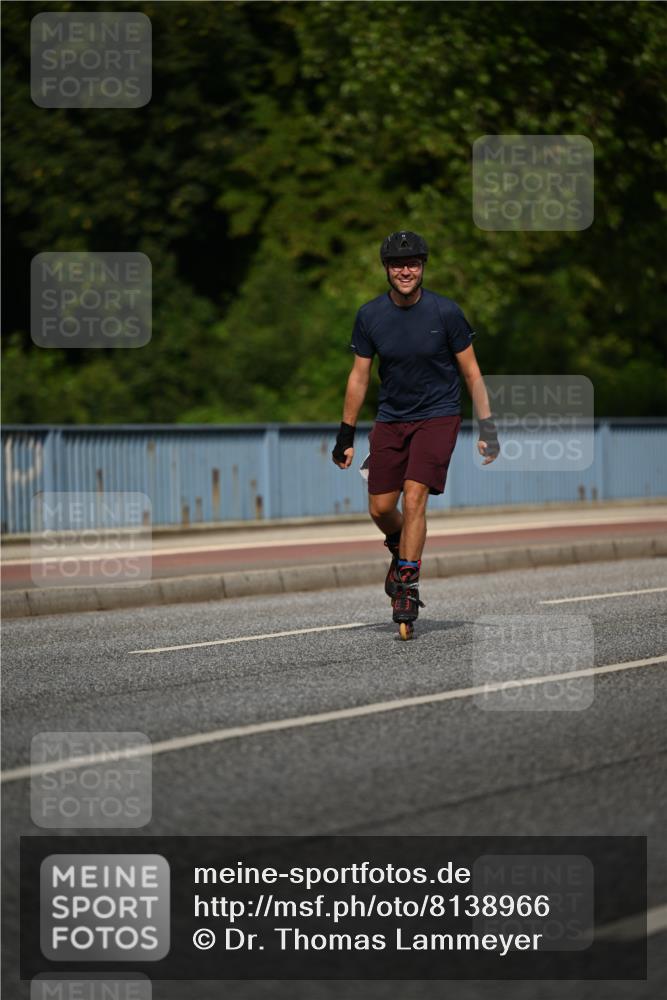 29.06.2025 - hella hamburg halbmarathon Dr. Thomas Lammeyer http://msf.ph/oto/8138966 29.06.2025 09:04:03 Kennedybrücke  meine-sportfotos.de