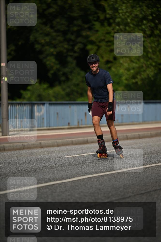 29.06.2025 - hella hamburg halbmarathon Dr. Thomas Lammeyer http://msf.ph/oto/8138975 29.06.2025 09:04:04 Kennedybrücke  meine-sportfotos.de