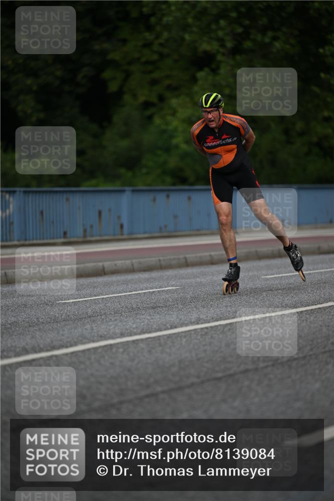 29.06.2025 - hella hamburg halbmarathon Dr. Thomas Lammeyer http://msf.ph/oto/8139084 29.06.2025 08:55:29 Kennedybrücke  meine-sportfotos.de