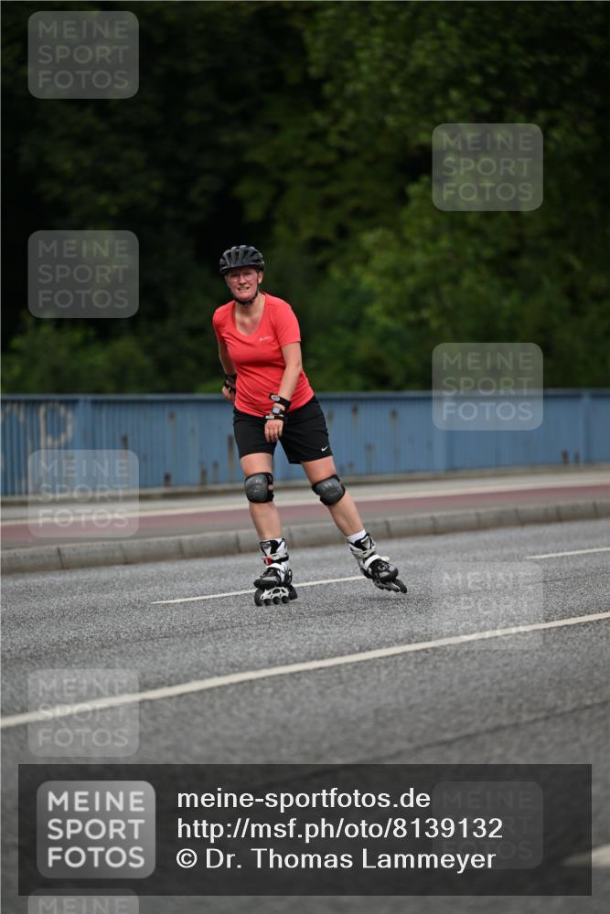 29.06.2025 - hella hamburg halbmarathon Dr. Thomas Lammeyer http://msf.ph/oto/8139132 29.06.2025 09:04:34 Kennedybrücke  meine-sportfotos.de