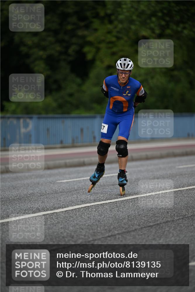 29.06.2025 - hella hamburg halbmarathon Dr. Thomas Lammeyer http://msf.ph/oto/8139135 29.06.2025 08:55:33 Kennedybrücke  meine-sportfotos.de