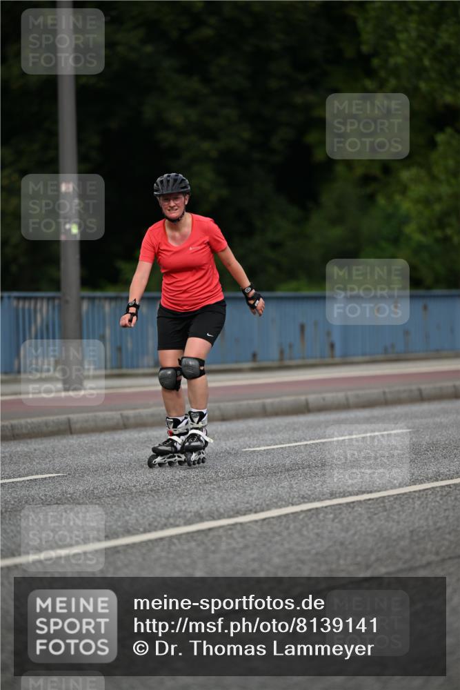 29.06.2025 - hella hamburg halbmarathon Dr. Thomas Lammeyer http://msf.ph/oto/8139141 29.06.2025 09:04:34 Kennedybrücke  meine-sportfotos.de