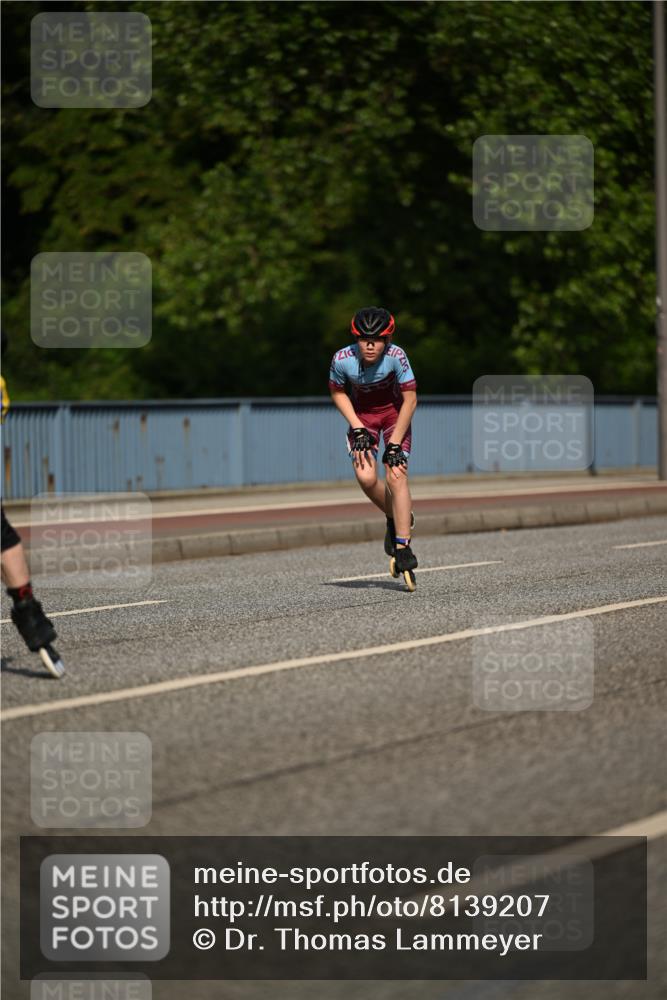 29.06.2025 - hella hamburg halbmarathon Dr. Thomas Lammeyer http://msf.ph/oto/8139207 29.06.2025 08:55:55 Kennedybrücke  meine-sportfotos.de