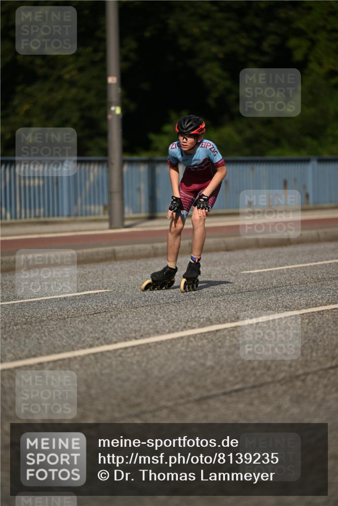 29.06.2025 - hella hamburg halbmarathon Dr. Thomas Lammeyer http://msf.ph/oto/8139235 29.06.2025 08:55:56 Kennedybrücke  meine-sportfotos.de