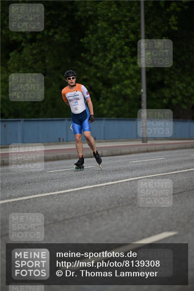 29.06.2025 - hella hamburg halbmarathon Dr. Thomas Lammeyer http://msf.ph/oto/8139308 29.06.2025 08:56:56 Kennedybrücke  meine-sportfotos.de