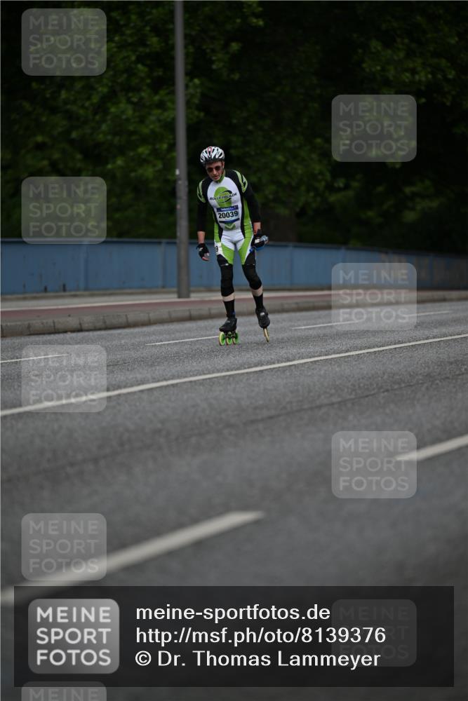 29.06.2025 - hella hamburg halbmarathon Dr. Thomas Lammeyer http://msf.ph/oto/8139376 29.06.2025 08:57:08 Kennedybrücke  meine-sportfotos.de