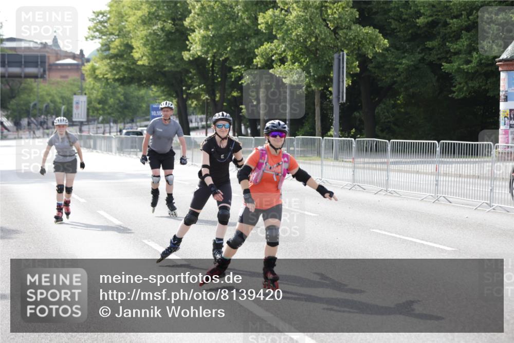 29.06.2025 - hella hamburg halbmarathon Jannik Wohlers http://msf.ph/oto/8139420 29.06.2025 09:03:15 Lombardsbrücke  meine-sportfotos.de