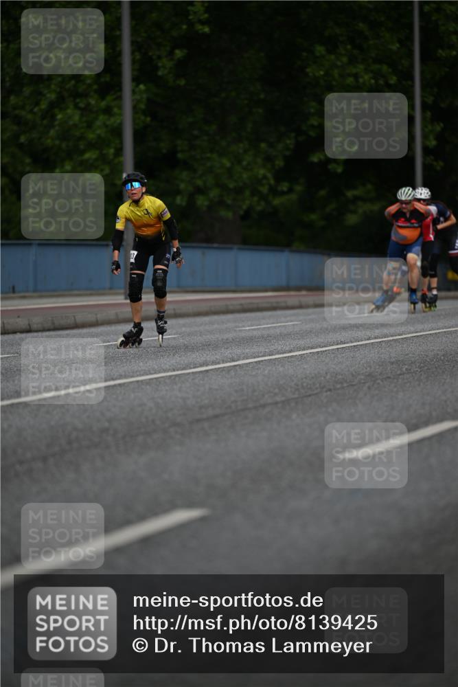 29.06.2025 - hella hamburg halbmarathon Dr. Thomas Lammeyer http://msf.ph/oto/8139425 29.06.2025 08:57:12 Kennedybrücke  meine-sportfotos.de