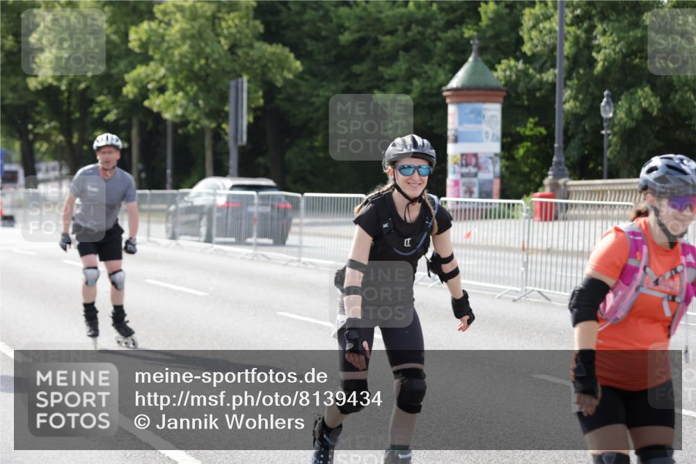 29.06.2025 - hella hamburg halbmarathon Jannik Wohlers http://msf.ph/oto/8139434 29.06.2025 09:03:16 Lombardsbrücke  meine-sportfotos.de