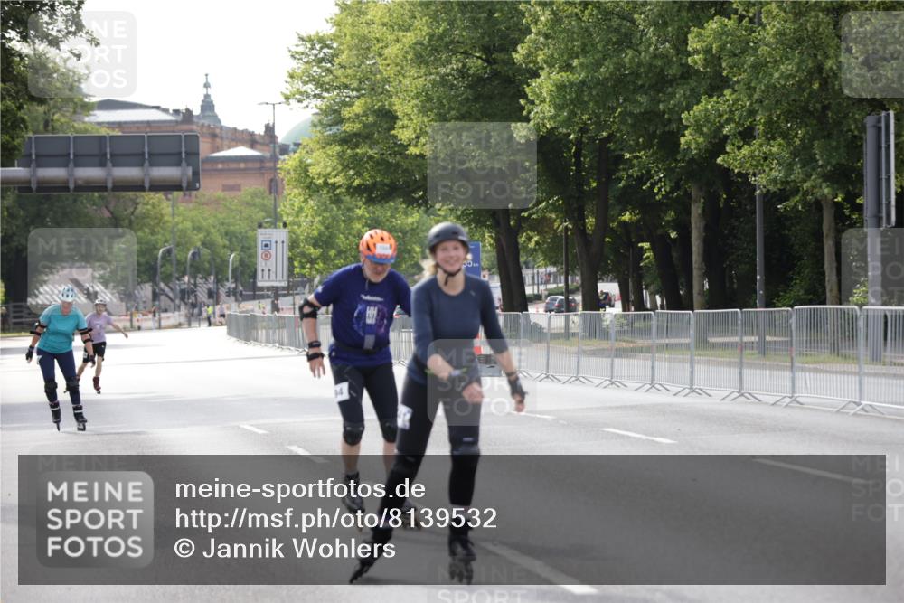 29.06.2025 - hella hamburg halbmarathon Jannik Wohlers http://msf.ph/oto/8139532 29.06.2025 09:03:25 Lombardsbrücke  meine-sportfotos.de