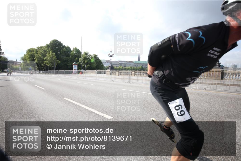 29.06.2025 - hella hamburg halbmarathon Jannik Wohlers http://msf.ph/oto/8139671 29.06.2025 08:55:27 Lombardsbrücke  meine-sportfotos.de