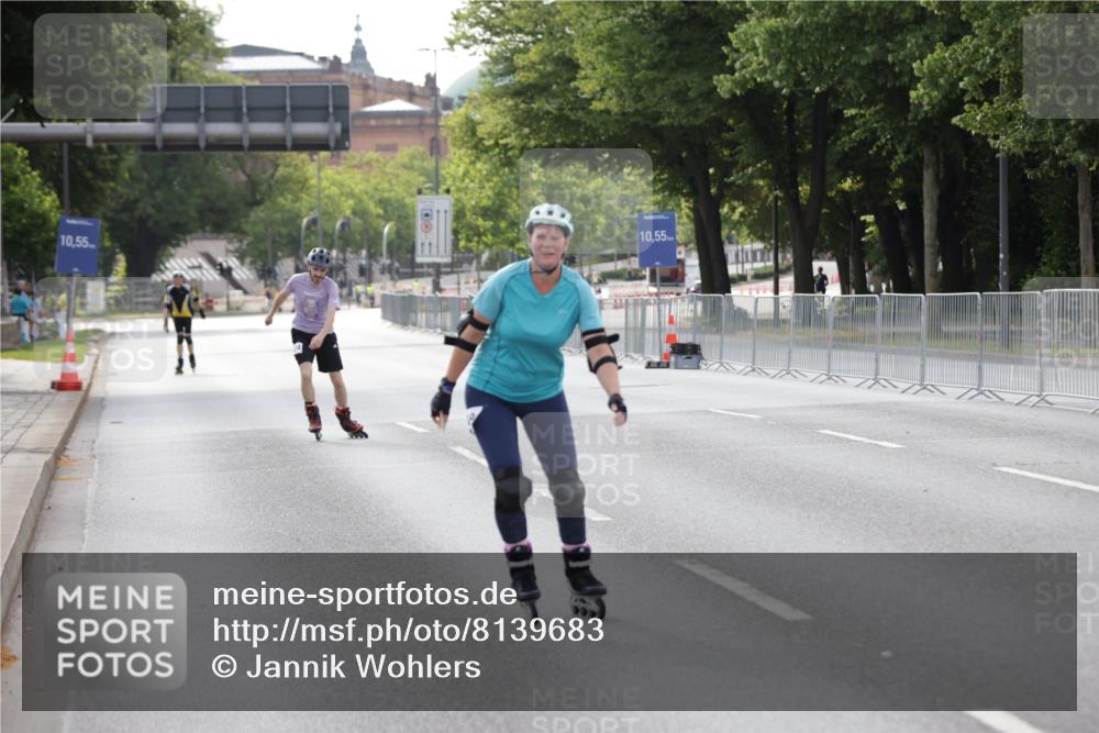 29.06.2025 - hella hamburg halbmarathon Jannik Wohlers http://msf.ph/oto/8139683 29.06.2025 09:03:31 Lombardsbrücke  meine-sportfotos.de