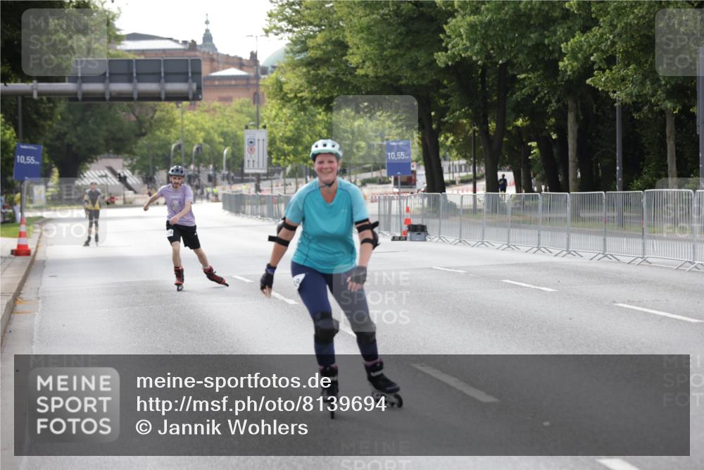 29.06.2025 - hella hamburg halbmarathon Jannik Wohlers http://msf.ph/oto/8139694 29.06.2025 09:03:31 Lombardsbrücke  meine-sportfotos.de
