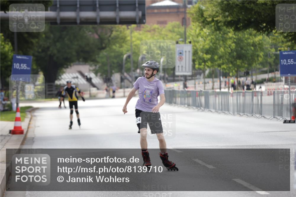 29.06.2025 - hella hamburg halbmarathon Jannik Wohlers http://msf.ph/oto/8139710 29.06.2025 09:03:32 Lombardsbrücke  meine-sportfotos.de