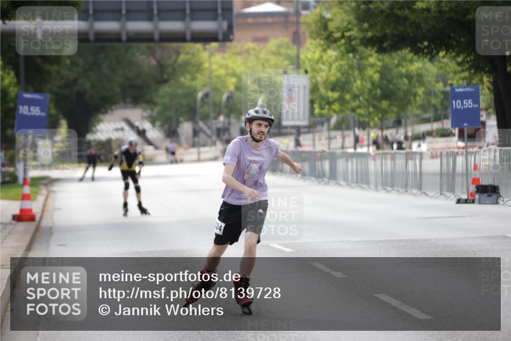29.06.2025 - hella hamburg halbmarathon Jannik Wohlers http://msf.ph/oto/8139728 29.06.2025 09:03:33 Lombardsbrücke  meine-sportfotos.de