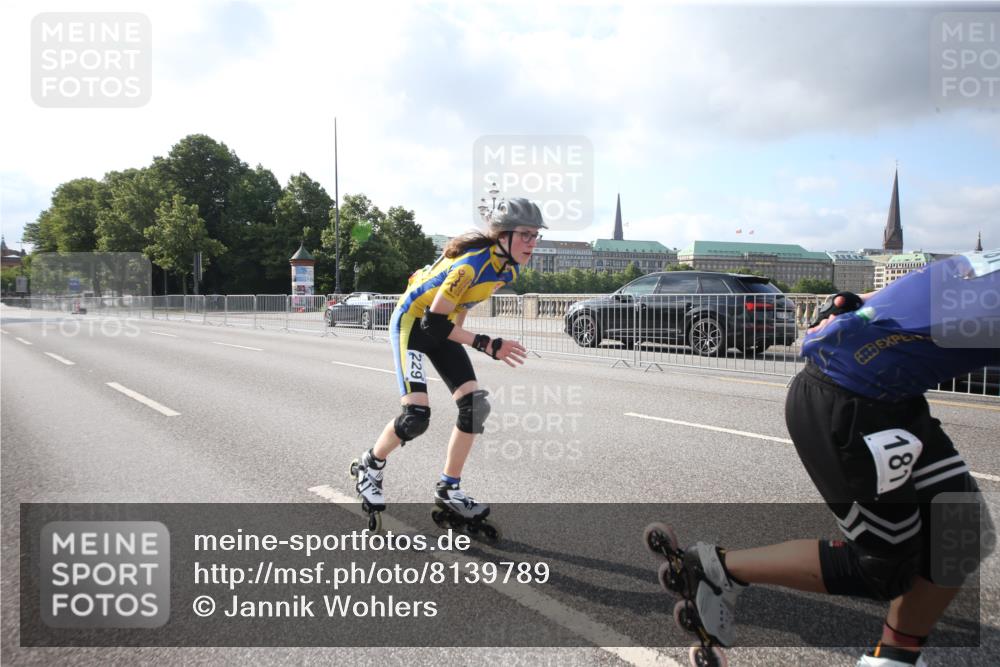 29.06.2025 - hella hamburg halbmarathon Jannik Wohlers http://msf.ph/oto/8139789 29.06.2025 08:55:36 Lombardsbrücke  meine-sportfotos.de
