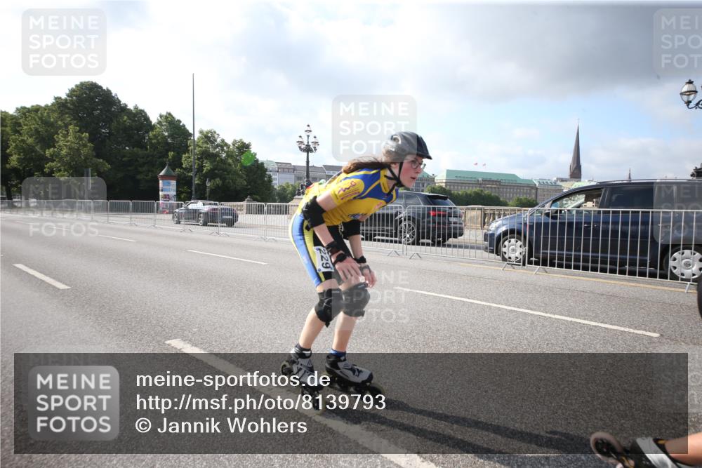29.06.2025 - hella hamburg halbmarathon Jannik Wohlers http://msf.ph/oto/8139793 29.06.2025 08:55:36 Lombardsbrücke  meine-sportfotos.de