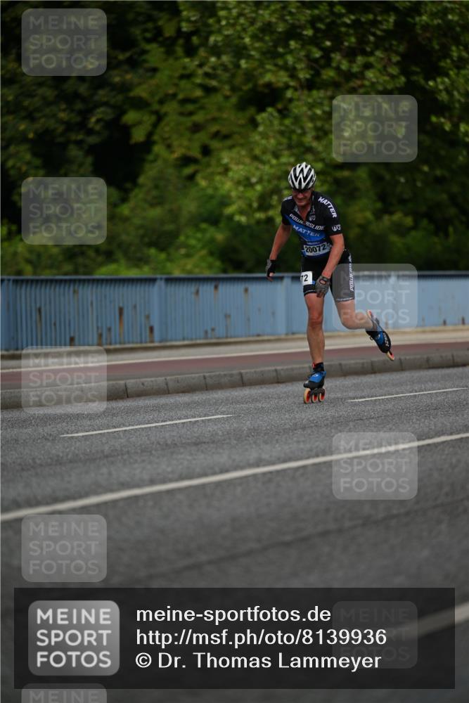 29.06.2025 - hella hamburg halbmarathon Dr. Thomas Lammeyer http://msf.ph/oto/8139936 29.06.2025 08:57:50 Kennedybrücke  meine-sportfotos.de