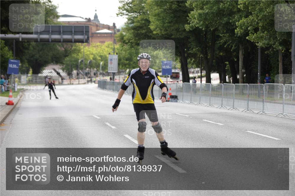 29.06.2025 - hella hamburg halbmarathon Jannik Wohlers http://msf.ph/oto/8139937 29.06.2025 09:03:42 Lombardsbrücke  meine-sportfotos.de