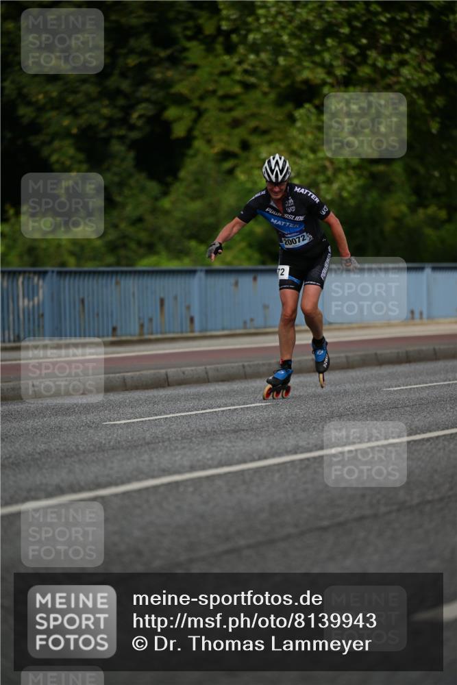 29.06.2025 - hella hamburg halbmarathon Dr. Thomas Lammeyer http://msf.ph/oto/8139943 29.06.2025 08:57:50 Kennedybrücke  meine-sportfotos.de
