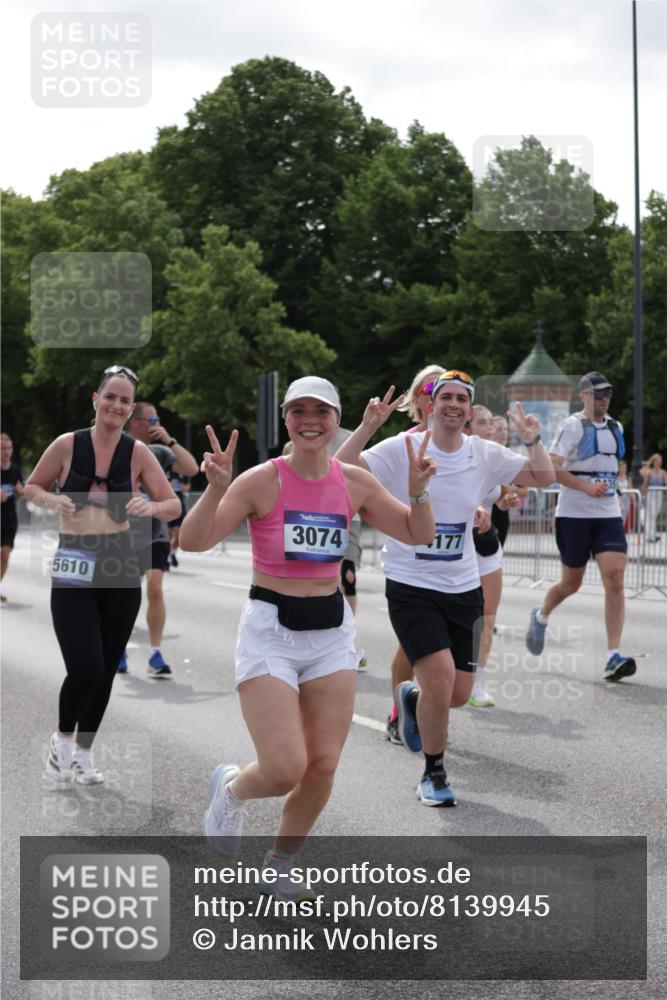 29.06.2025 - hella hamburg halbmarathon Jannik Wohlers http://msf.ph/oto/8139945 29.06.2025 10:42:49 Lombardsbrücke 1149, 1155, 1467, 1788, 1816, 1878, 2103, 2158, 2267, 2361, 2971, 3074, 3238, 3329, 3518, 3638, 4056, 4177, 4302, 4680, 5268, 5610, 5720, 5755, 5967, 7043, 7461, 7872, 8184, 8435, 8795, 8991, 9072, 9644, 9976, 10180, 10536, 11093, 11443, 11649, 11671, 11969, 12485, 12603, 13417, 13526, 13676, 13684, 13685, 13786, 13852, 15246, 15509, 15514, 15717, 16055, 16263, 16264, 16789, 16840, 17921, 18434, 18435, 18540, 18898, 19031, 19115 meine-sportfotos.de