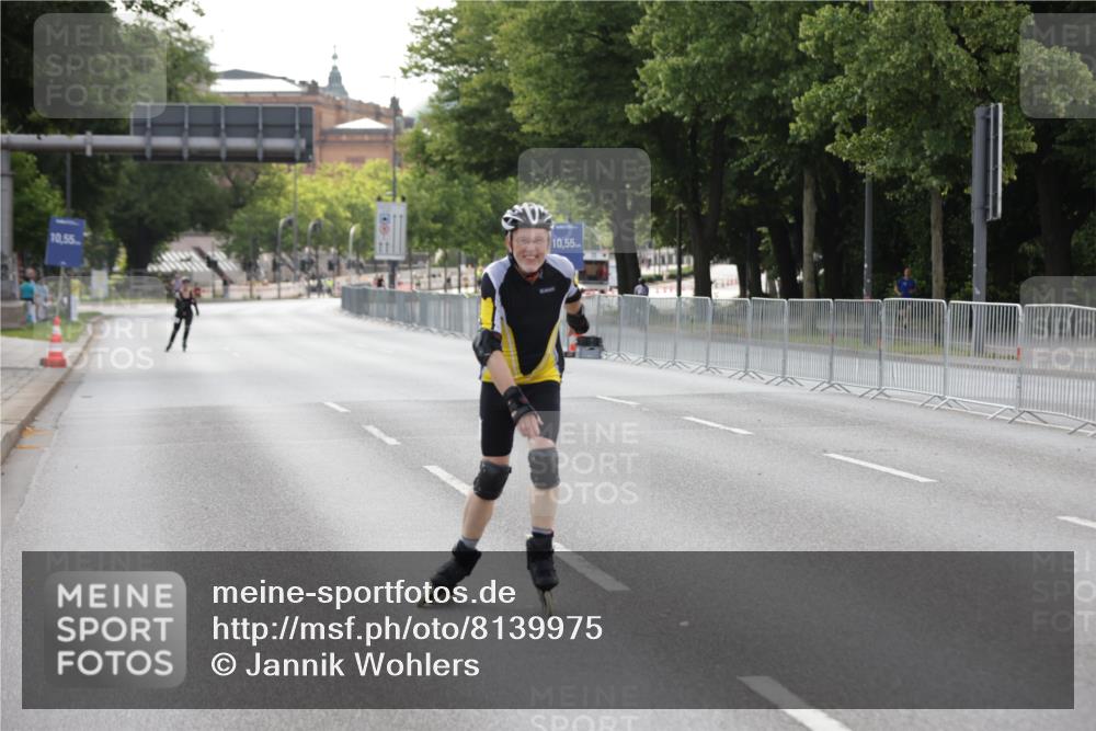 29.06.2025 - hella hamburg halbmarathon Jannik Wohlers http://msf.ph/oto/8139975 29.06.2025 09:03:43 Lombardsbrücke  meine-sportfotos.de