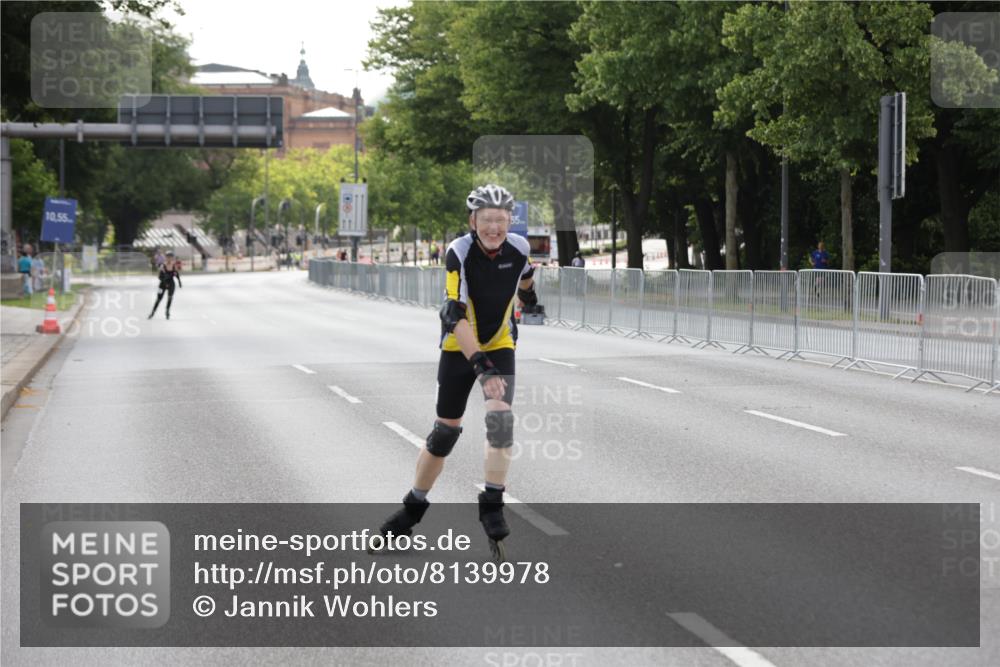 29.06.2025 - hella hamburg halbmarathon Jannik Wohlers http://msf.ph/oto/8139978 29.06.2025 09:03:43 Lombardsbrücke  meine-sportfotos.de
