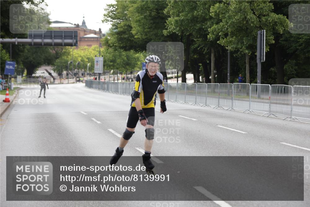 29.06.2025 - hella hamburg halbmarathon Jannik Wohlers http://msf.ph/oto/8139991 29.06.2025 09:03:43 Lombardsbrücke  meine-sportfotos.de