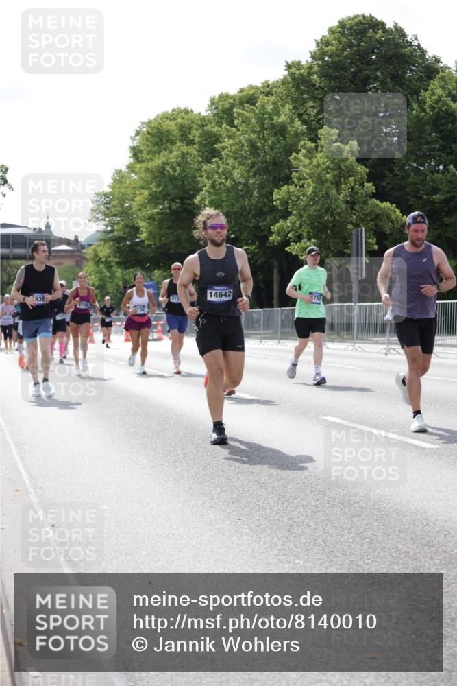 29.06.2025 - hella hamburg halbmarathon Jannik Wohlers http://msf.ph/oto/8140010 29.06.2025 10:05:06 Lombardsbrücke 1863, 1936, 1981, 2288, 2298, 2624, 3578, 4014, 4782, 5073, 9075, 9165, 9559, 9680, 9736, 9737, 9738, 10343, 10694, 11784, 11873, 11958, 12557, 13221, 14465, 14642, 16092, 16546, 16847, 17731, 18616, 18617, 19248 meine-sportfotos.de