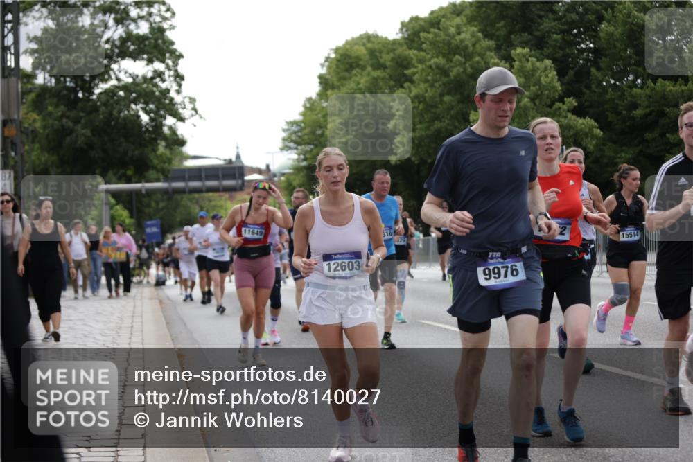 29.06.2025 - hella hamburg halbmarathon Jannik Wohlers http://msf.ph/oto/8140027 29.06.2025 10:42:54 Lombardsbrücke 1155, 1467, 1816, 1878, 2267, 2361, 2971, 3074, 3238, 3329, 3638, 4056, 4177, 4302, 4367, 4680, 5268, 5610, 5720, 5755, 6012, 6440, 7461, 7872, 7926, 8135, 8184, 8408, 8435, 9072, 9639, 9641, 9976, 10536, 11093, 11279, 11443, 11649, 11671, 11969, 12485, 12603, 13526, 13676, 13684, 13685, 13786, 13852, 14528, 14890, 15246, 15509, 15514, 15717, 16055, 16263, 16264, 16358, 16840, 17921, 18497, 18898, 19031, 19043, 19141 meine-sportfotos.de
