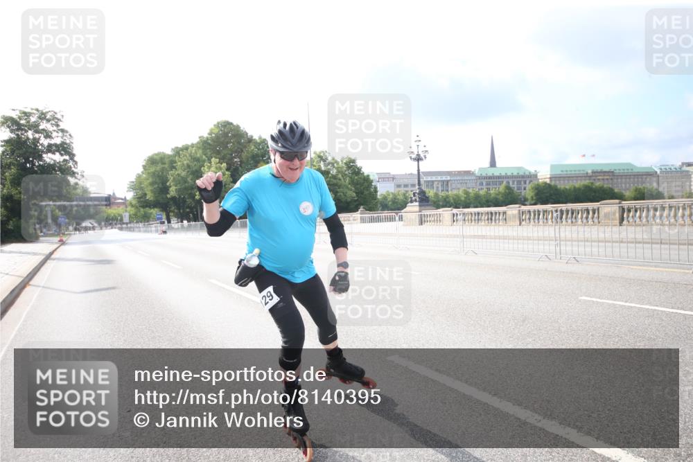 29.06.2025 - hella hamburg halbmarathon Jannik Wohlers http://msf.ph/oto/8140395 29.06.2025 08:58:24 Lombardsbrücke  meine-sportfotos.de