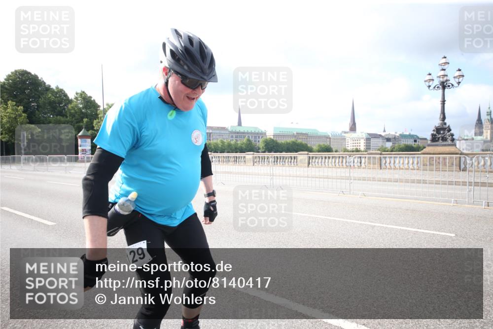 29.06.2025 - hella hamburg halbmarathon Jannik Wohlers http://msf.ph/oto/8140417 29.06.2025 08:58:24 Lombardsbrücke  meine-sportfotos.de