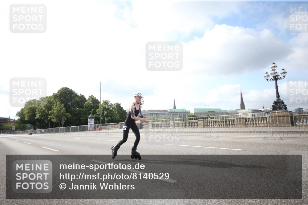 29.06.2025 - hella hamburg halbmarathon Jannik Wohlers http://msf.ph/oto/8140529 29.06.2025 08:59:43 Lombardsbrücke  meine-sportfotos.de