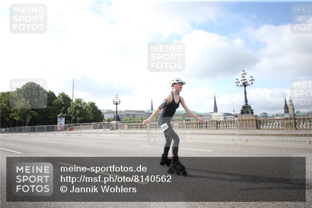 29.06.2025 - hella hamburg halbmarathon Jannik Wohlers http://msf.ph/oto/8140562 29.06.2025 08:59:44 Lombardsbrücke  meine-sportfotos.de