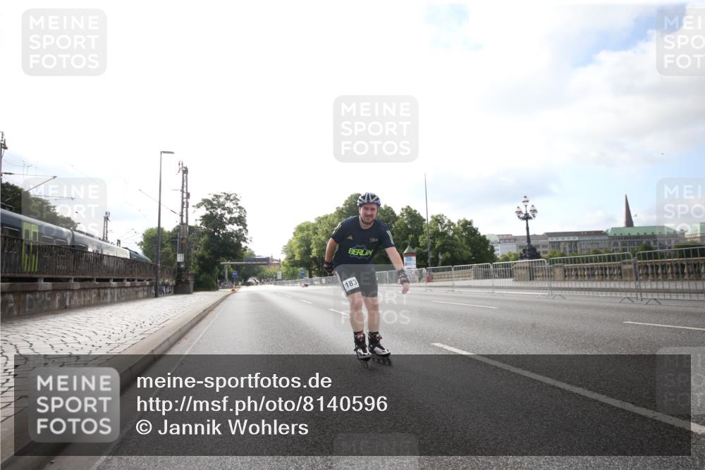29.06.2025 - hella hamburg halbmarathon Jannik Wohlers http://msf.ph/oto/8140596 29.06.2025 08:59:56 Lombardsbrücke  meine-sportfotos.de