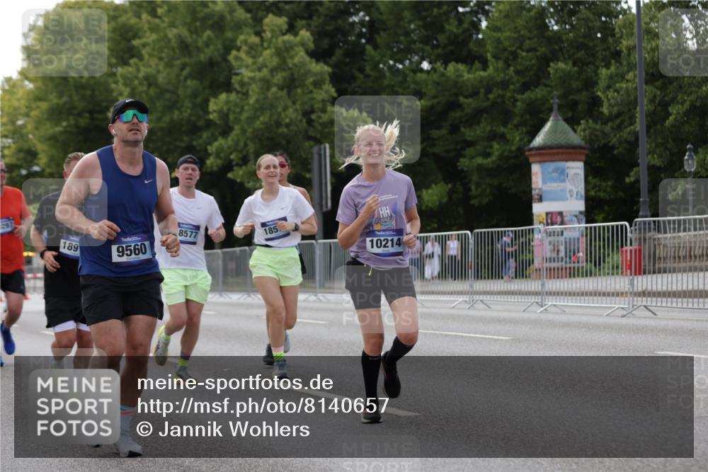 29.06.2025 - hella hamburg halbmarathon Jannik Wohlers http://msf.ph/oto/8140657 29.06.2025 10:06:02 Lombardsbrücke 1245, 1766, 4666, 4868, 5431, 6314, 6664, 9560, 10214, 10297, 10736, 13863, 15113, 15145, 15462, 15537, 15858, 17059, 18042, 18575, 18577, 18910, 18913 meine-sportfotos.de