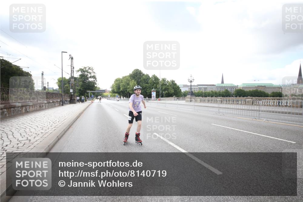 29.06.2025 - hella hamburg halbmarathon Jannik Wohlers http://msf.ph/oto/8140719 29.06.2025 09:03:37 Lombardsbrücke  meine-sportfotos.de