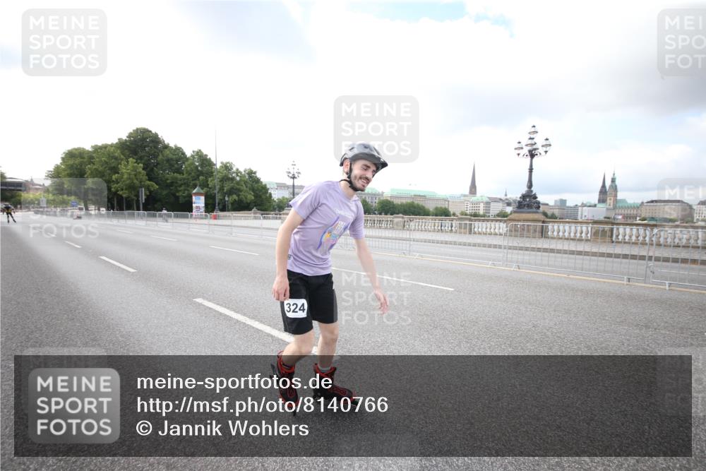 29.06.2025 - hella hamburg halbmarathon Jannik Wohlers http://msf.ph/oto/8140766 29.06.2025 09:03:37 Lombardsbrücke  meine-sportfotos.de
