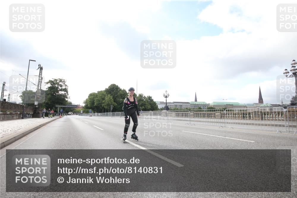 29.06.2025 - hella hamburg halbmarathon Jannik Wohlers http://msf.ph/oto/8140831 29.06.2025 09:03:58 Lombardsbrücke  meine-sportfotos.de