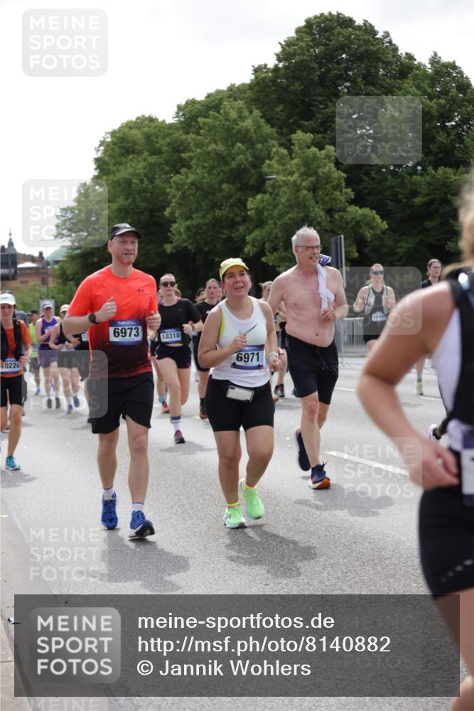 29.06.2025 - hella hamburg halbmarathon Jannik Wohlers http://msf.ph/oto/8140882 29.06.2025 10:43:21 Lombardsbrücke 1023, 1026, 1310, 1400, 2073, 2733, 3288, 3390, 3597, 4866, 5192, 5201, 5214, 5293, 5890, 6036, 6226, 6334, 6971, 6973, 7197, 7205, 7206, 7489, 7504, 8000, 8058, 8504, 9704, 9831, 10097, 10220, 10285, 10325, 10553, 10799, 12518, 12520, 12792, 13371, 13705, 13730, 13777, 14866, 15079, 15177, 15285, 15294, 15448, 15795, 15848, 16298, 16589, 16901, 16902, 17501, 18080, 18310, 18318, 18341, 18436 meine-sportfotos.de