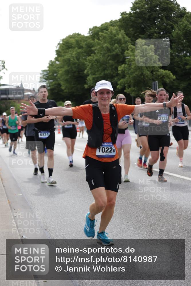 29.06.2025 - hella hamburg halbmarathon Jannik Wohlers http://msf.ph/oto/8140987 29.06.2025 10:43:24 Lombardsbrücke 1023, 1026, 1095, 1306, 1310, 1400, 1459, 2073, 2733, 3288, 3597, 4627, 4866, 5192, 5201, 5214, 5293, 5890, 6036, 6334, 6895, 6971, 6973, 7205, 7206, 7489, 7504, 8000, 8058, 8504, 8870, 9704, 10097, 10220, 10285, 10553, 10799, 12518, 12520, 12792, 13371, 13705, 13730, 13777, 14544, 14866, 15079, 15177, 15285, 15294, 15448, 15719, 15795, 15848, 16298, 16308, 16589, 16862, 17293, 17501, 18080, 18310, 18318, 18436 meine-sportfotos.de