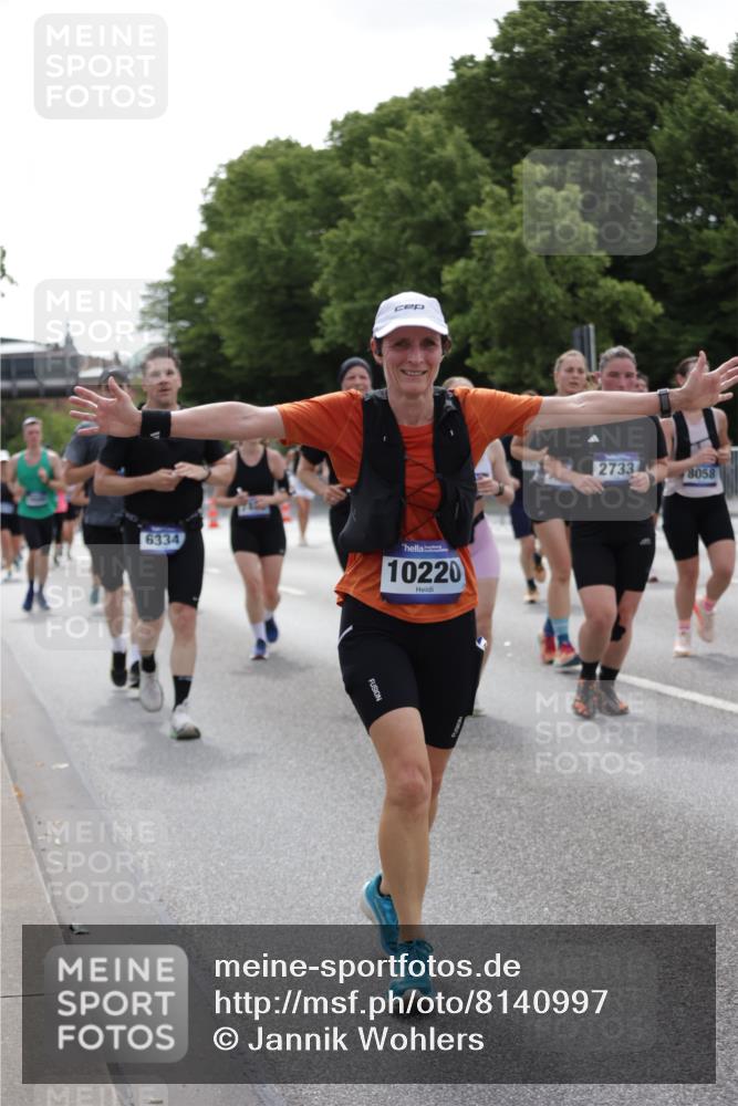 29.06.2025 - hella hamburg halbmarathon Jannik Wohlers http://msf.ph/oto/8140997 29.06.2025 10:43:24 Lombardsbrücke 1023, 1026, 1095, 1306, 1310, 1400, 1459, 2073, 2733, 3288, 3597, 4627, 4866, 5192, 5201, 5214, 5293, 5890, 6036, 6334, 6895, 6971, 6973, 7205, 7206, 7489, 7504, 8000, 8058, 8504, 8870, 9704, 10097, 10220, 10285, 10553, 10799, 12518, 12520, 12792, 13371, 13705, 13730, 13777, 14544, 14866, 15079, 15177, 15285, 15294, 15448, 15719, 15795, 15848, 16298, 16308, 16589, 16862, 17293, 17501, 18080, 18310, 18318, 18436 meine-sportfotos.de