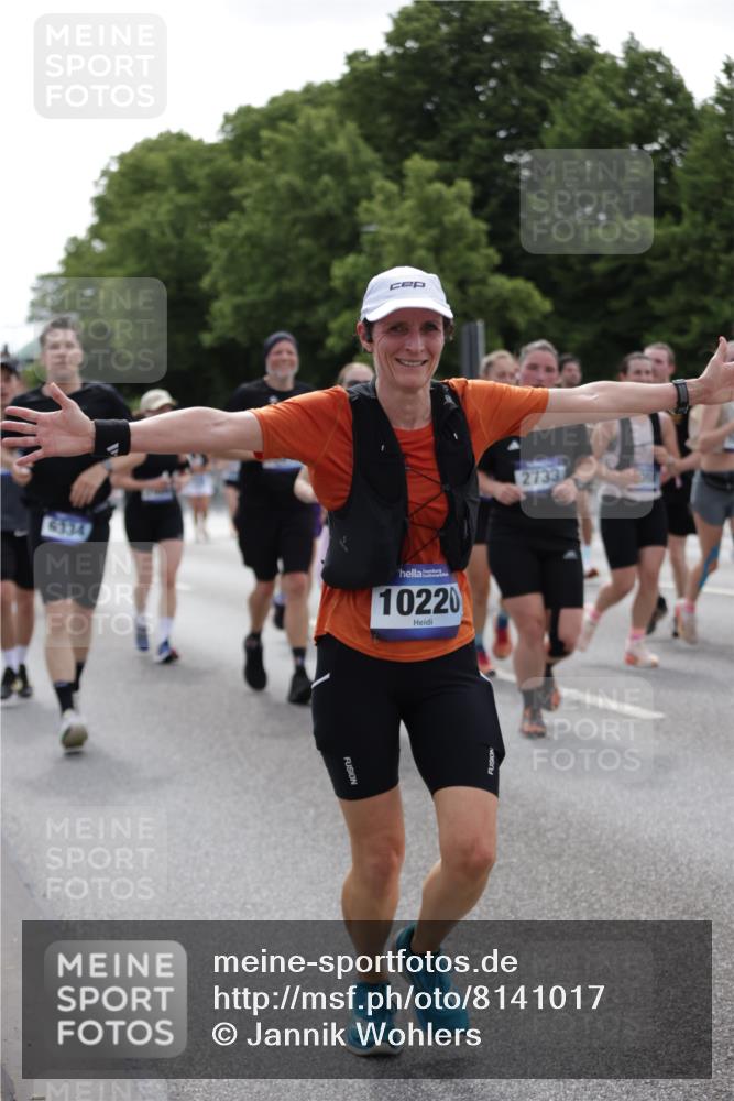 29.06.2025 - hella hamburg halbmarathon Jannik Wohlers http://msf.ph/oto/8141017 29.06.2025 10:43:24 Lombardsbrücke 1023, 1026, 1095, 1306, 1310, 1400, 1459, 2073, 2733, 3288, 3597, 4627, 4866, 5192, 5201, 5214, 5293, 5890, 6036, 6334, 6895, 6971, 6973, 7205, 7206, 7489, 7504, 8000, 8058, 8504, 8870, 9704, 10097, 10220, 10285, 10553, 10799, 12518, 12520, 12792, 13371, 13705, 13730, 13777, 14544, 14866, 15079, 15177, 15285, 15294, 15448, 15719, 15795, 15848, 16298, 16308, 16589, 16862, 17293, 17501, 18080, 18310, 18318, 18436 meine-sportfotos.de