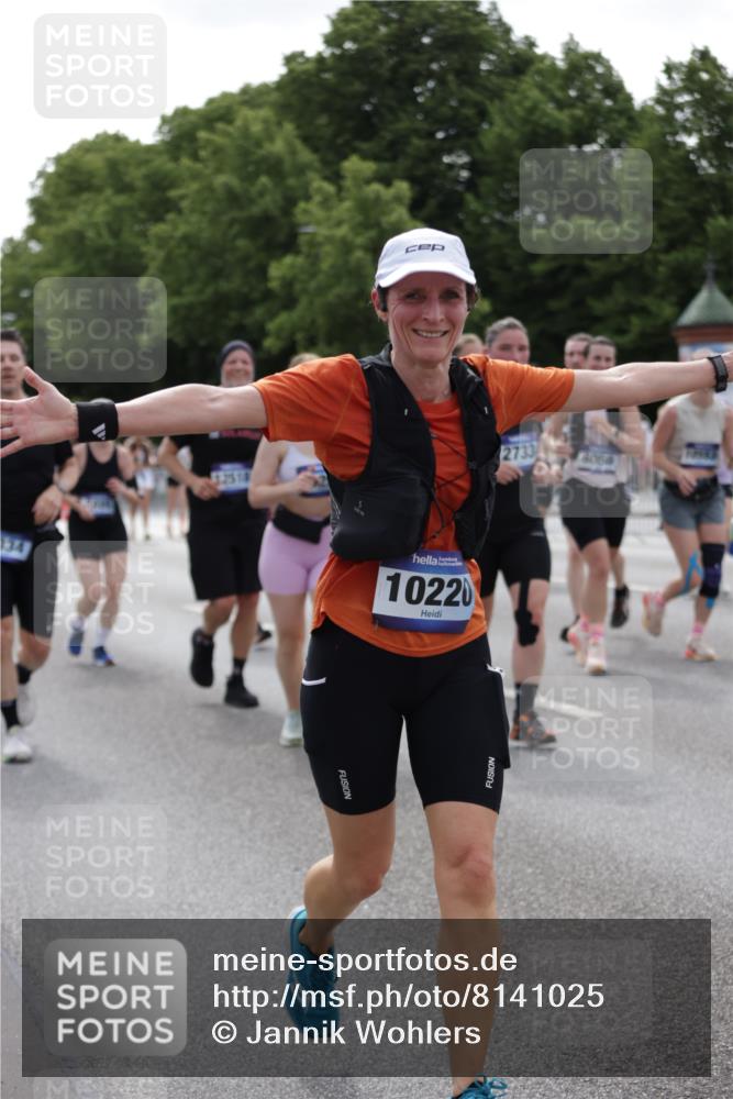 29.06.2025 - hella hamburg halbmarathon Jannik Wohlers http://msf.ph/oto/8141025 29.06.2025 10:43:24 Lombardsbrücke 1023, 1026, 1095, 1306, 1310, 1400, 1459, 2073, 2733, 3288, 3597, 4627, 4866, 5192, 5201, 5214, 5293, 5890, 6036, 6334, 6895, 6971, 6973, 7205, 7206, 7489, 7504, 8000, 8058, 8504, 8870, 9704, 10097, 10220, 10285, 10553, 10799, 12518, 12520, 12792, 13371, 13705, 13730, 13777, 14544, 14866, 15079, 15177, 15285, 15294, 15448, 15719, 15795, 15848, 16298, 16308, 16589, 16862, 17293, 17501, 18080, 18310, 18318, 18436 meine-sportfotos.de