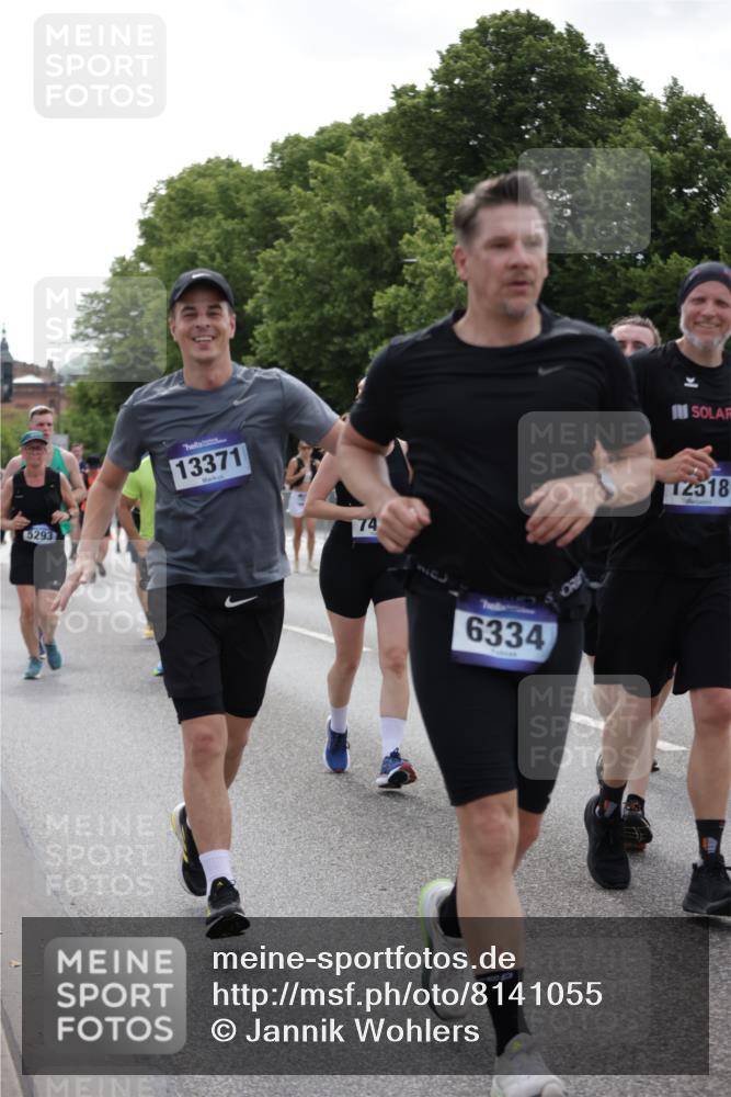 29.06.2025 - hella hamburg halbmarathon Jannik Wohlers http://msf.ph/oto/8141055 29.06.2025 10:43:26 Lombardsbrücke 1023, 1026, 1095, 1306, 1310, 1459, 2073, 2733, 3288, 3597, 4627, 4866, 5001, 5192, 5201, 5293, 5890, 6036, 6334, 6895, 6971, 6973, 7205, 7206, 7489, 7504, 8000, 8058, 8870, 9073, 9704, 9879, 10097, 10220, 10285, 10553, 10799, 12518, 12520, 12792, 13371, 13705, 13777, 14474, 14544, 14866, 15079, 15285, 15294, 15448, 15719, 15795, 15848, 16298, 16308, 16589, 16862, 17293, 17501, 18080, 18310, 18318, 18436 meine-sportfotos.de
