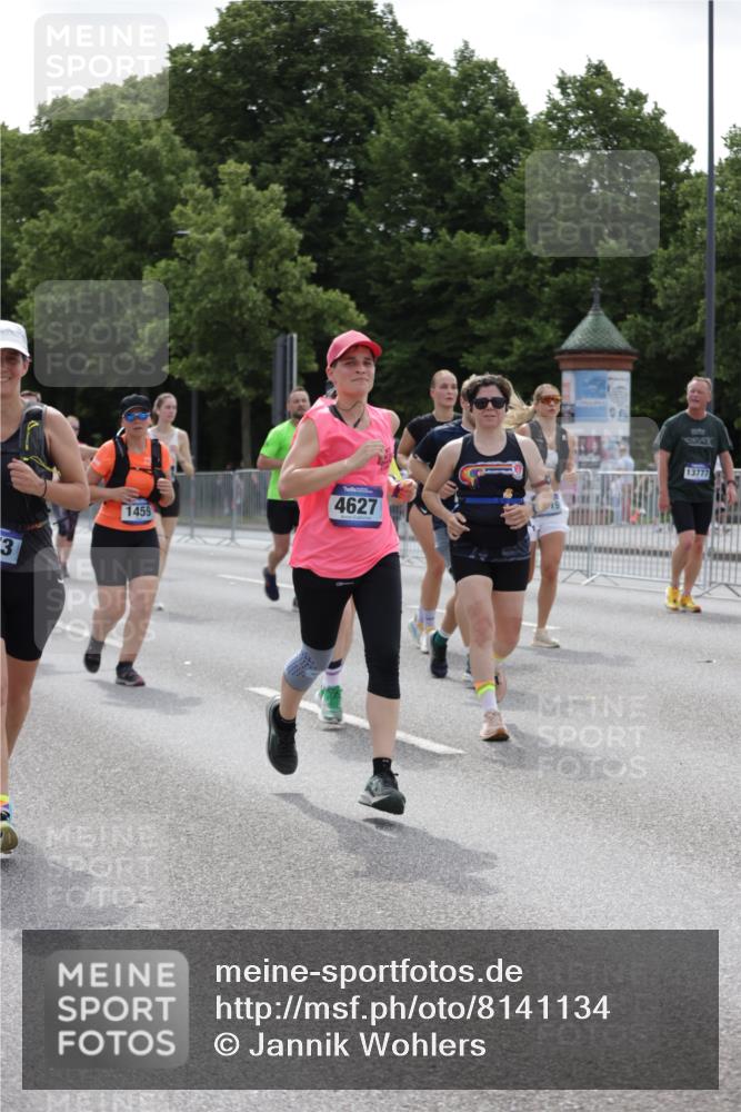 29.06.2025 - hella hamburg halbmarathon Jannik Wohlers http://msf.ph/oto/8141134 29.06.2025 10:43:32 Lombardsbrücke 1026, 1095, 1306, 1459, 1802, 1804, 2073, 2733, 3288, 3597, 4627, 4636, 5001, 5127, 5293, 5890, 5902, 5905, 6036, 6334, 6895, 7326, 7489, 8058, 8870, 9073, 9704, 9879, 10097, 10220, 10285, 10553, 10799, 12518, 12520, 12792, 13371, 13705, 13777, 13809, 13973, 14474, 14544, 15285, 15294, 15448, 15675, 15719, 16298, 16308, 16862, 17293, 18080, 18318 meine-sportfotos.de
